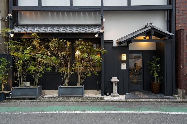 静岡市鷹匠の個室が充実したおしゃれ居酒屋 ななは 駿河の新鮮な海の幸と美味しい料理をお酒飲みなが楽しむ