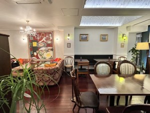 1卓から店内小