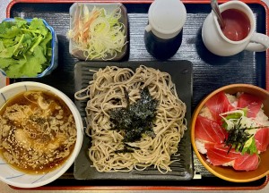 つけ肉マグロ丼