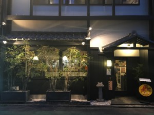外観夜スマホ5